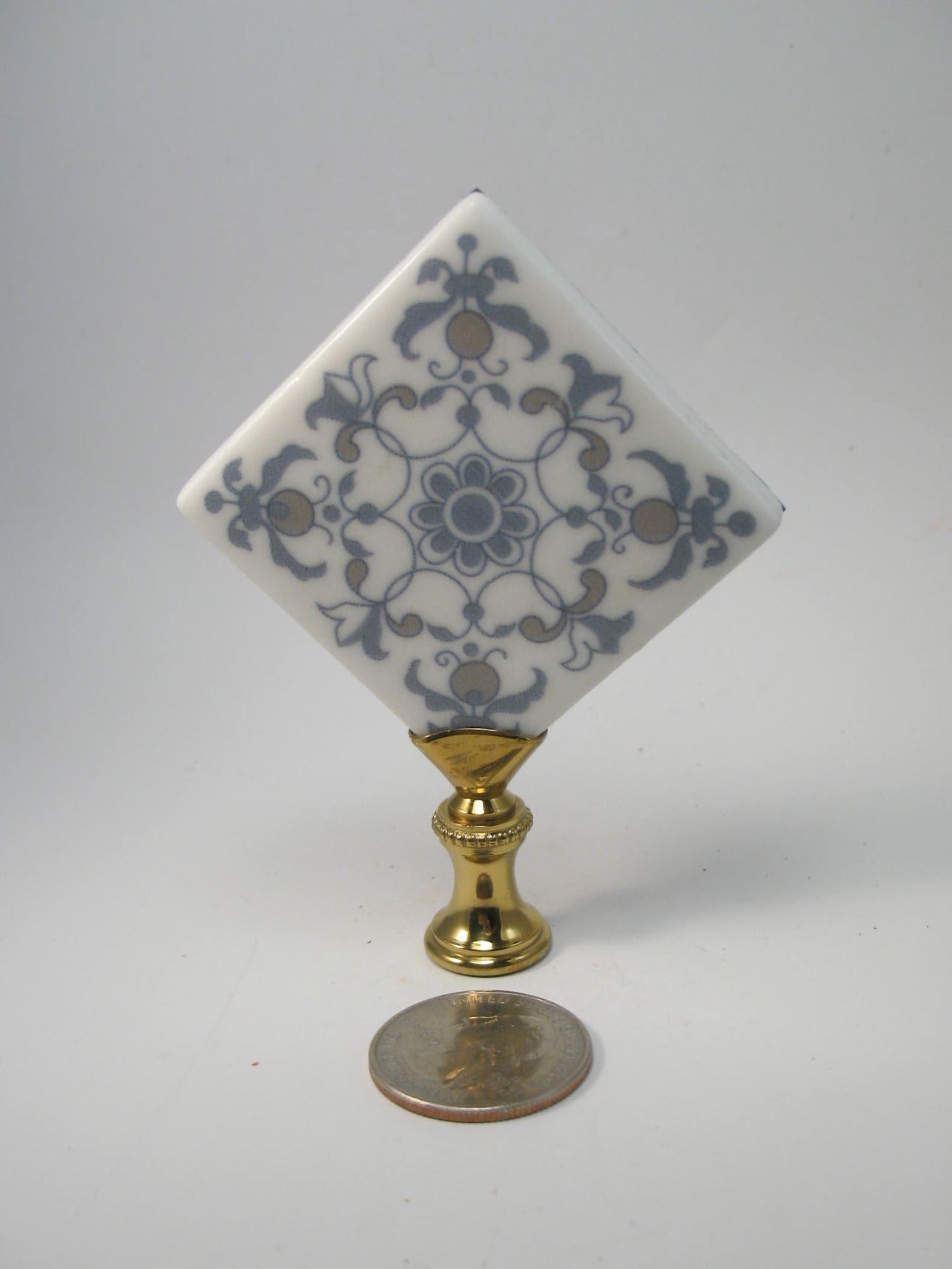 Blue and White Tile Lamp  Finial Standard Thread 1019Y