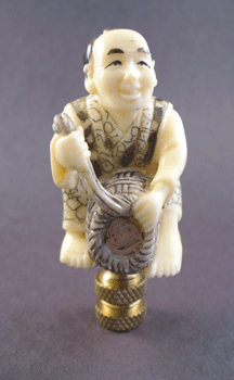 Finial:  Natsuke Basket Maker. 3" overall